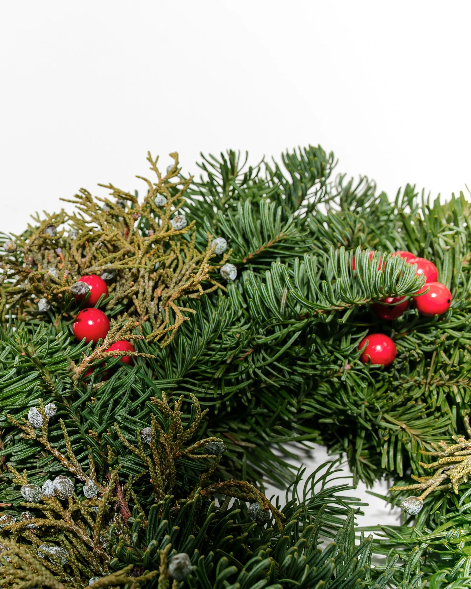 3" Noble Fir, Juniper, Cedar, and Pinecone Candle Ring