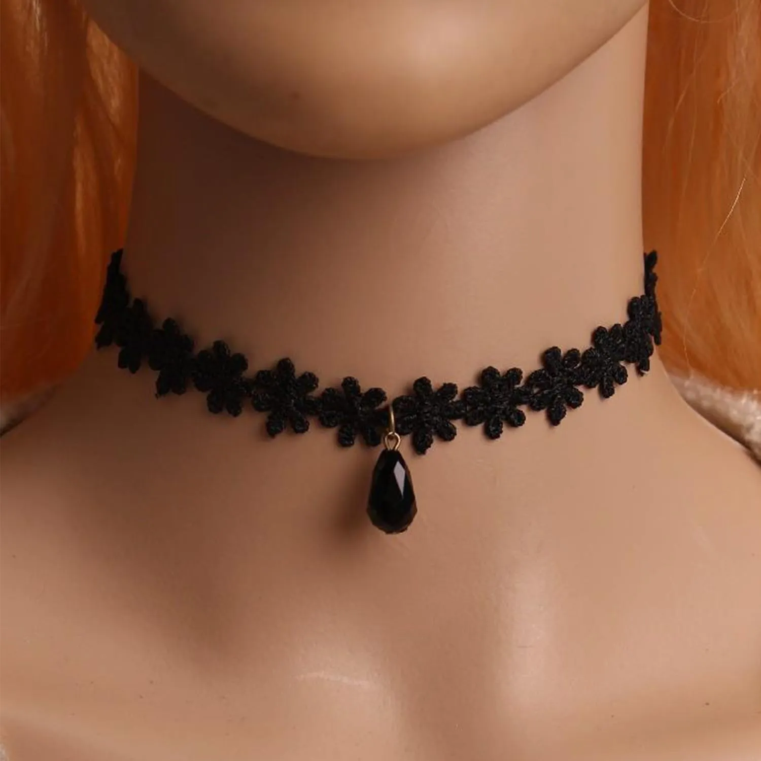 Aktully Black Choker Necklaces for Women Velvet Lace Choker Collar Necklace Goth Layered Choker Necklaces for Women Jewelry