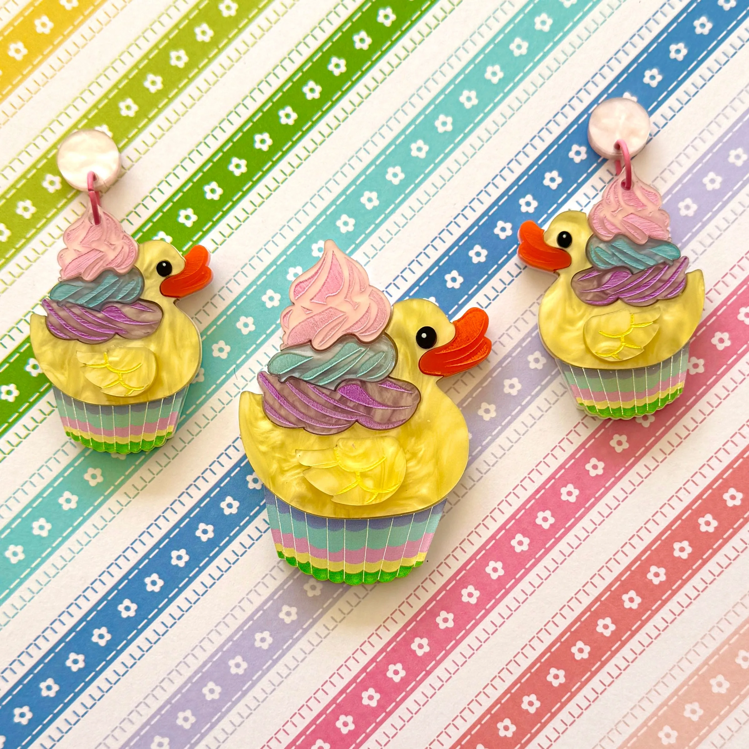 Cupcake 🧁 Ducky - Brooch