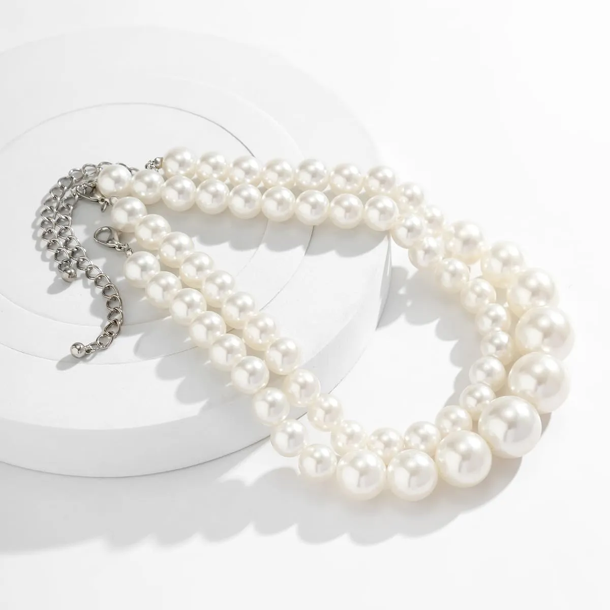 Faux Pearl Choker Necklaces Boho 1920s Imitation Pearl Strand Necklace Vintage Chunky Layered Pearl Necklace Costume Jewelry