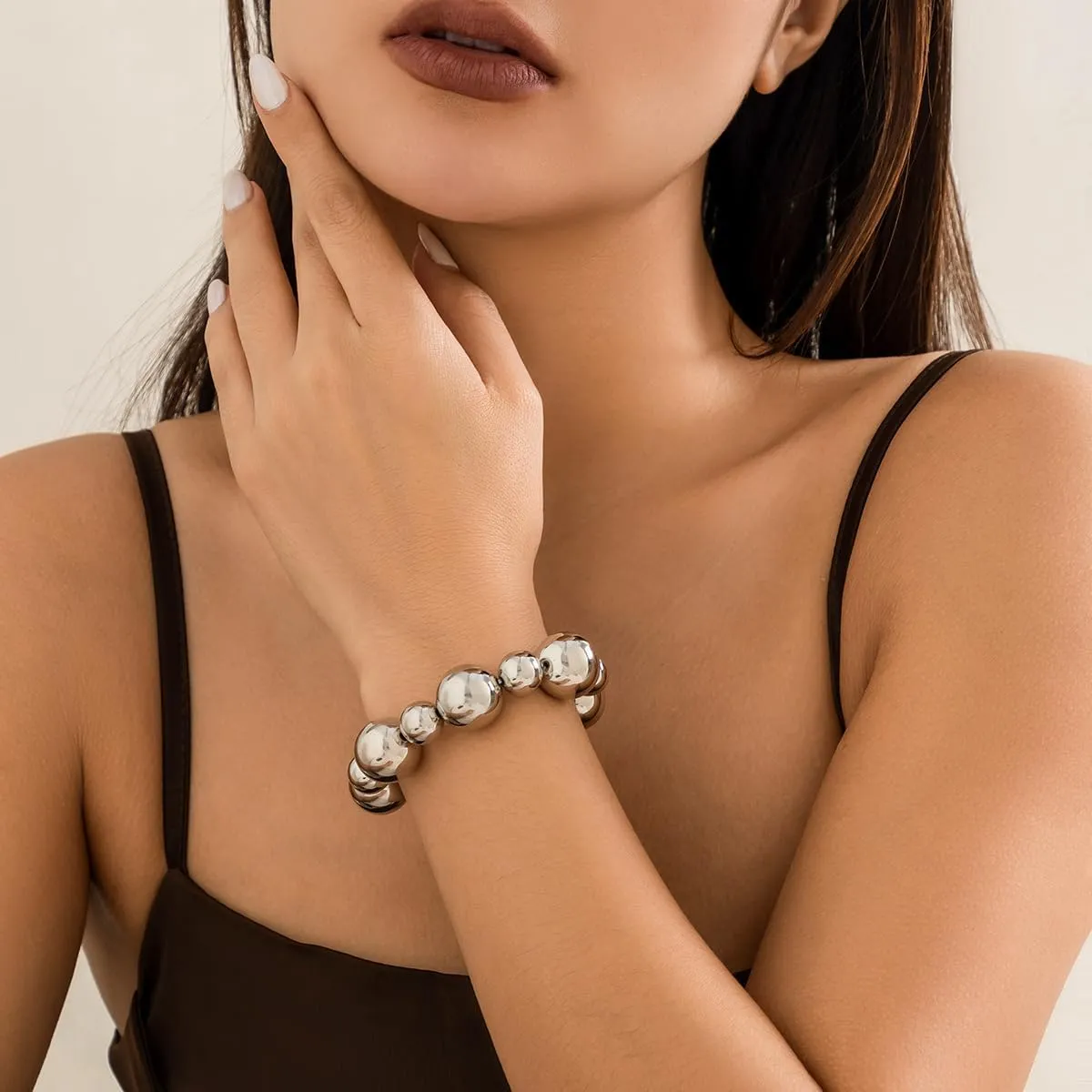 Gold Beaded Bracelet for Women Big Round Ball Beaded Elastic Bracelet Chunky Gold Bracelets Adjustable Stretch Strand Bracelets Fashion Dainty Jewelry Gift for Women