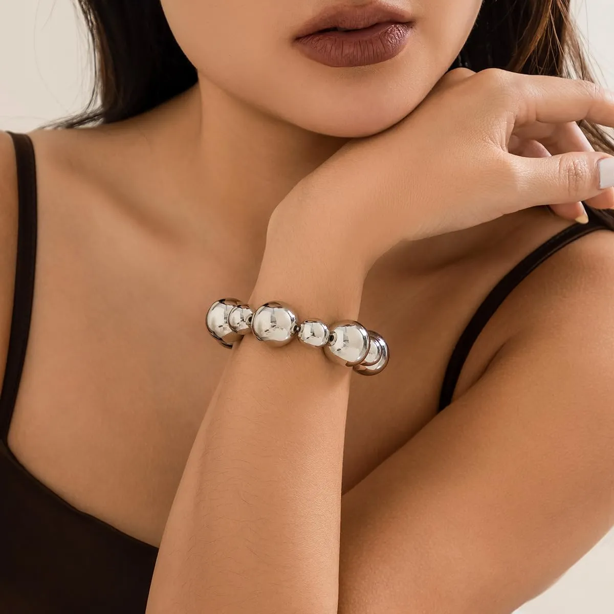 Gold Beaded Bracelet for Women Big Round Ball Beaded Elastic Bracelet Chunky Gold Bracelets Adjustable Stretch Strand Bracelets Fashion Dainty Jewelry Gift for Women