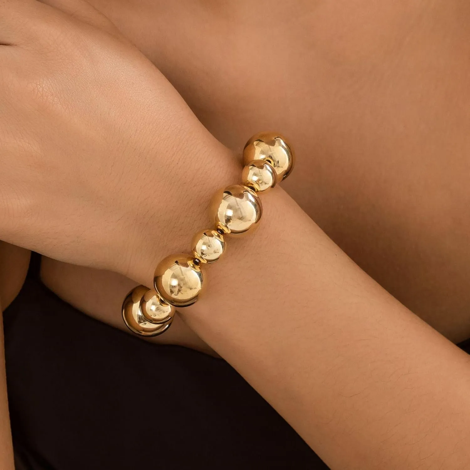 Gold Beaded Bracelet for Women Big Round Ball Beaded Elastic Bracelet Chunky Gold Bracelets Adjustable Stretch Strand Bracelets Fashion Dainty Jewelry Gift for Women