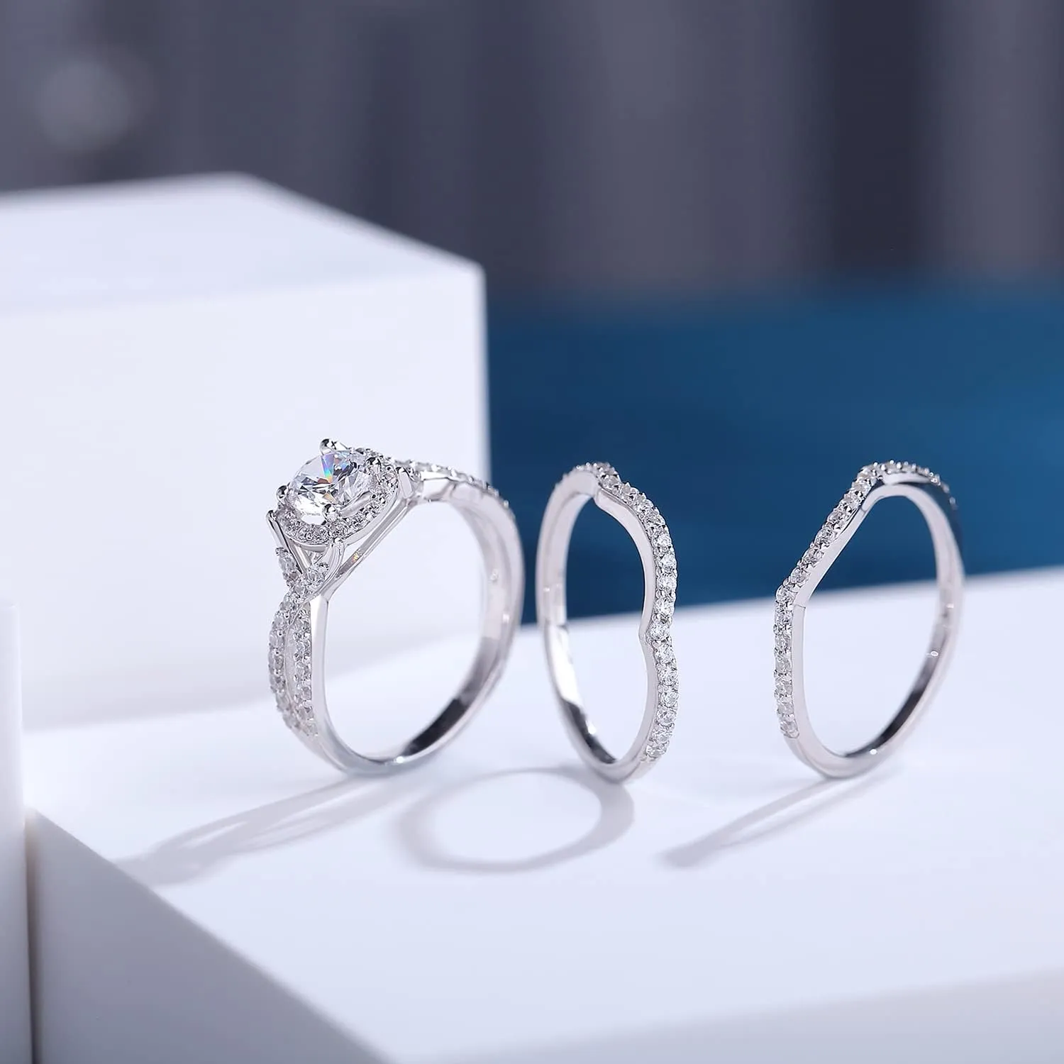 Han han 18K White Gold Plated 925 Sterling Silver Wedding Engagement Promise Eternity Ring Set for Women, Size 5-9