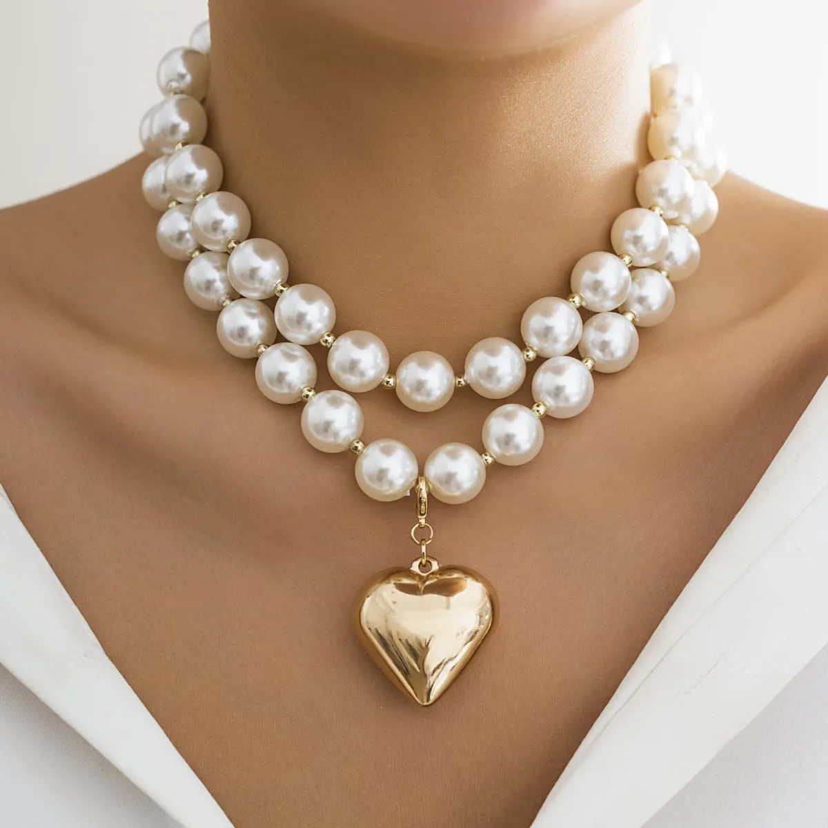 Heart Pearl Choker Necklaces for Women Gold Chunky Heart Choker Necklaces Punk Multi-Layer Heart Bead Necklace for Women present