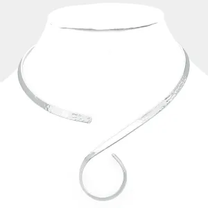 iLLASPARKZ 16" Hammered swirl Brass metal open choker necklace