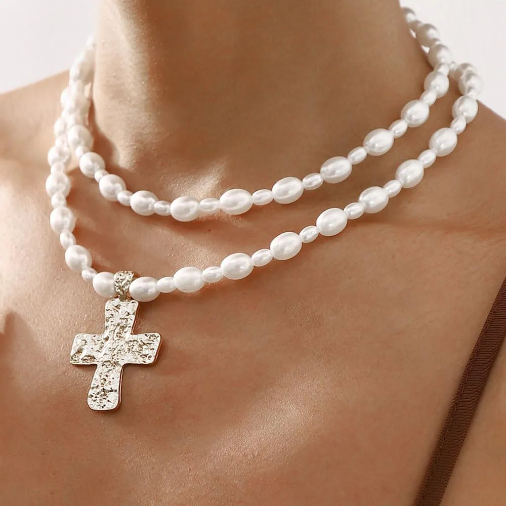 Layered Chunky Cross Pendant Pearl Necklace,Vintage Plated Gold Crucifix Pearl Statement Choker,Aesthetic Layering Cross Pendant Collar Necklace