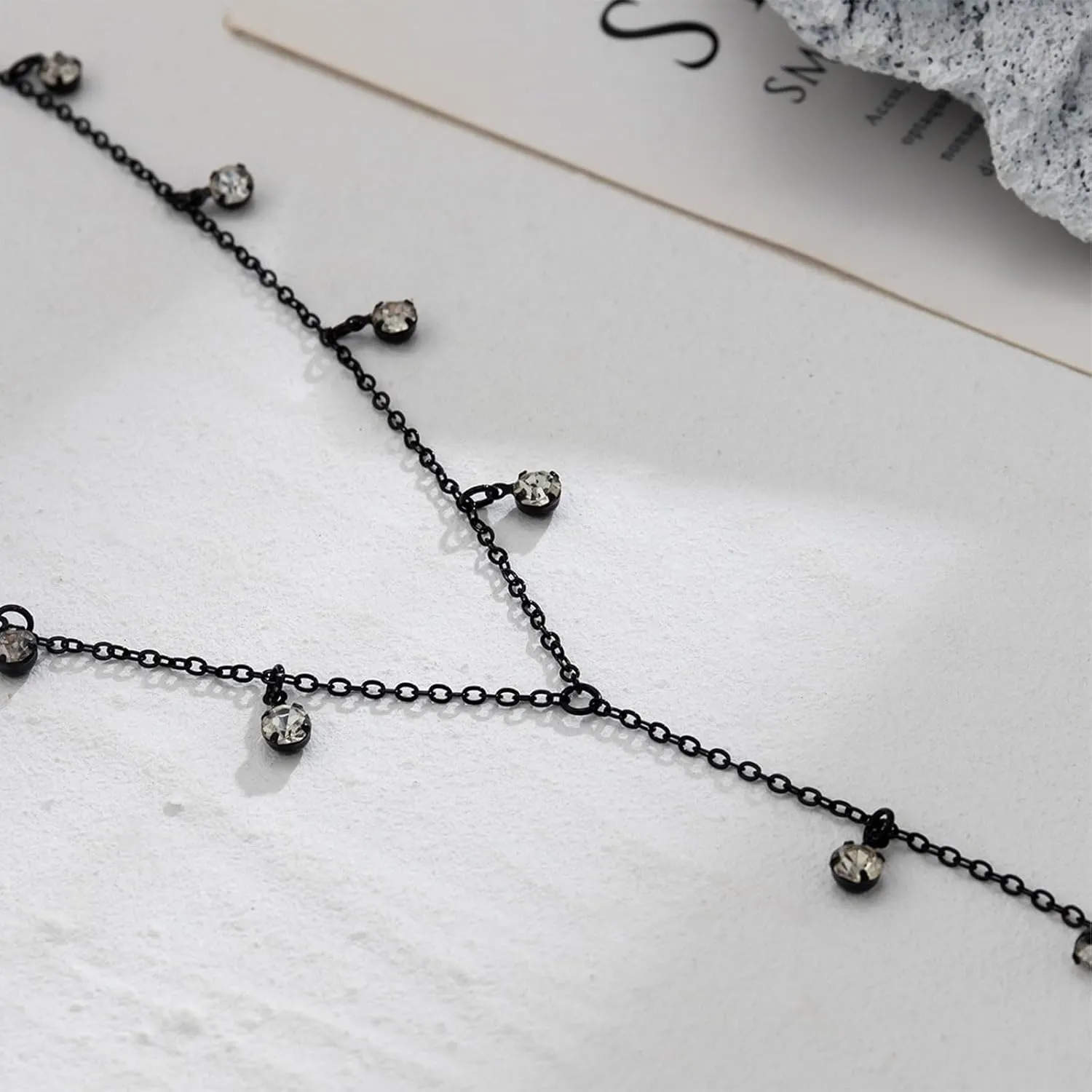 Long Pearl Necklaces for Women Pearl Long Chain Lariat Necklace Layered Boho Pearls Necklace Statement Sweater Strand Chain Jewelry