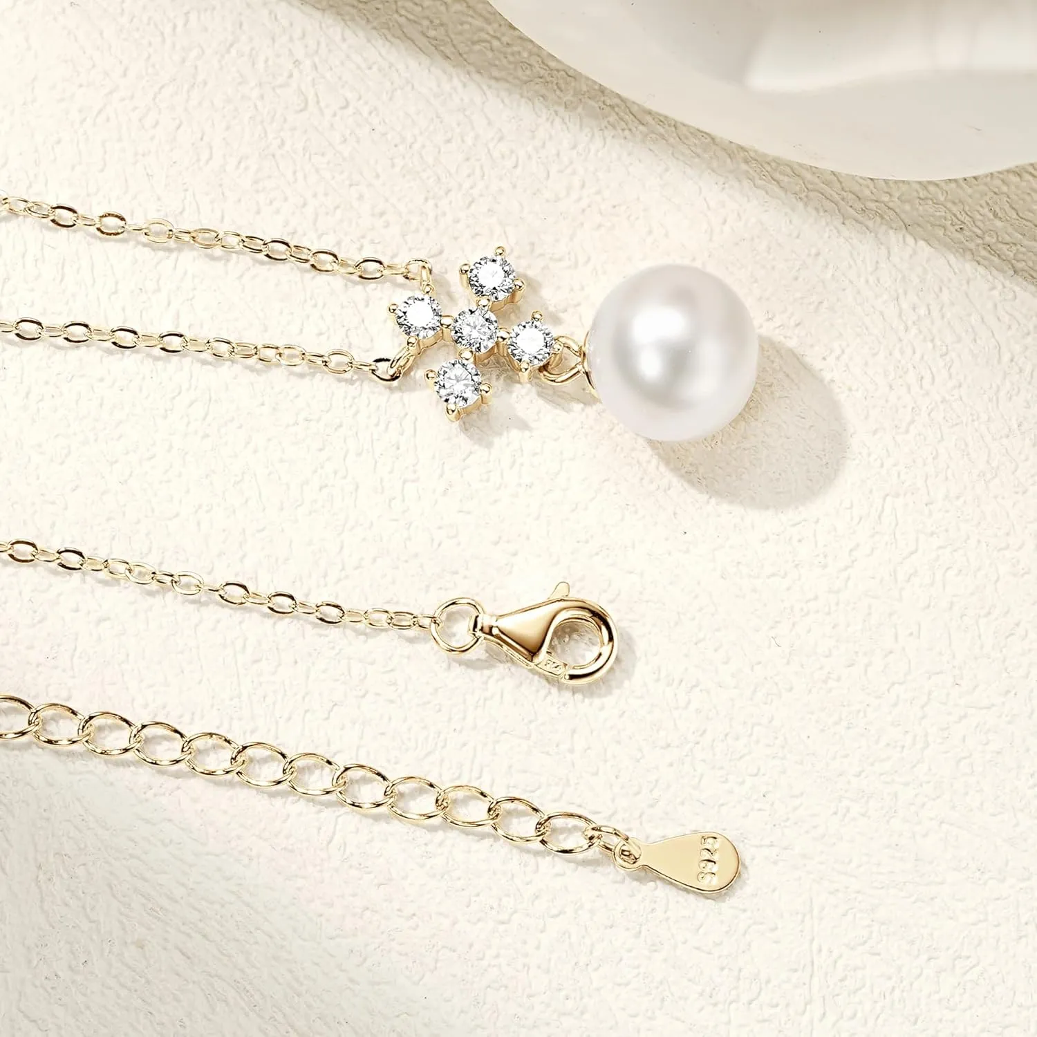 Pearl Necklaces for Women, Sterling Silver Freshwater White Pearl Pendant Necklace with Moissanite Pearl Jewelry Gifts for Wife Mom