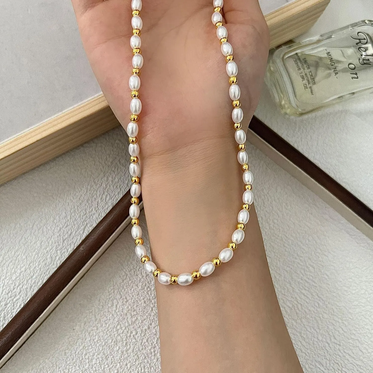 Pearls Choker Necklaces for Women Gold Plated Pearl Necklace Dainty Beaded Necklace with Pearls Accessories Summer Beach Minimalism Simple Pearl Jewelry