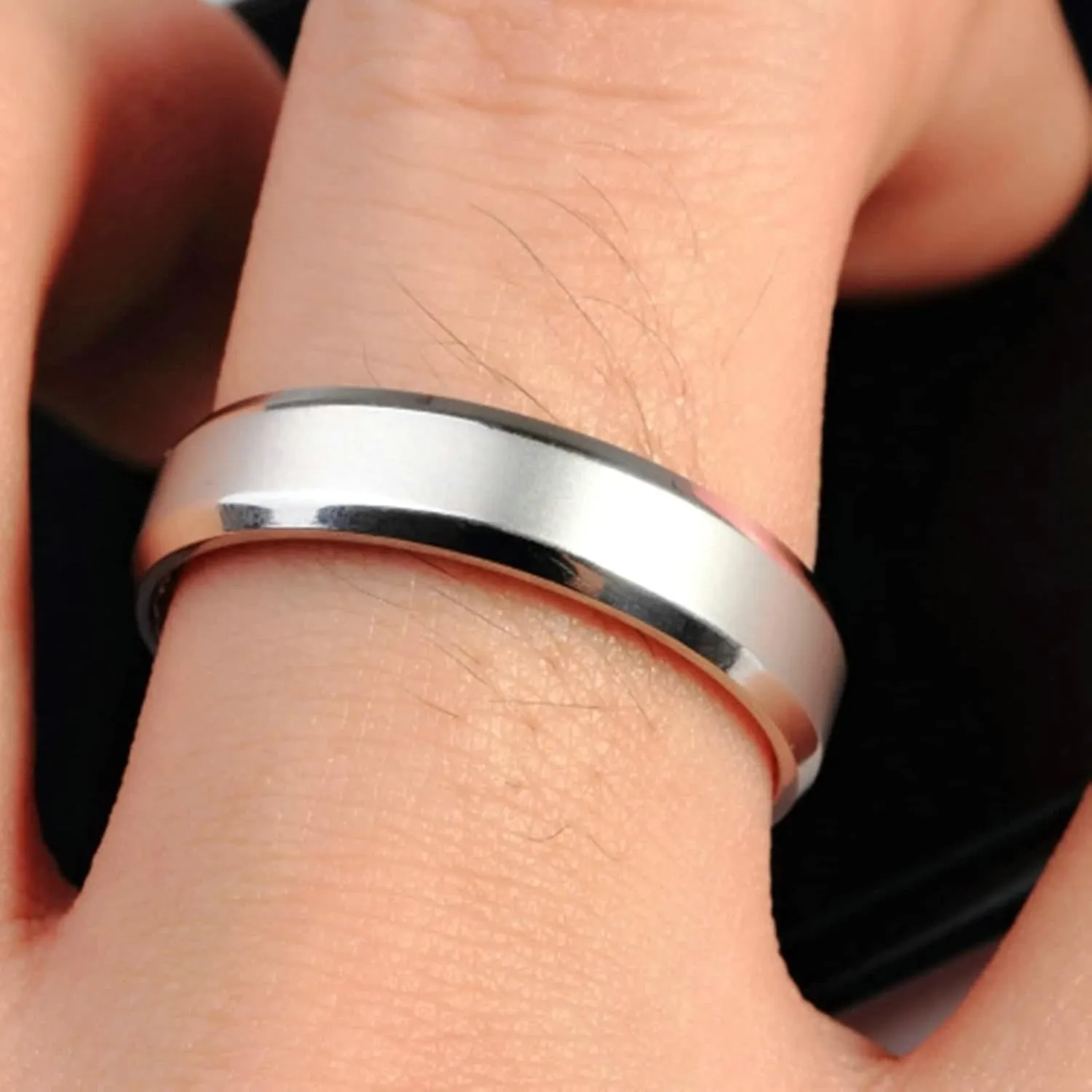Silver Rings for Women, Stainless Steel Ring for Women Silver Ring with Beveled Edge Rings for Men and Women