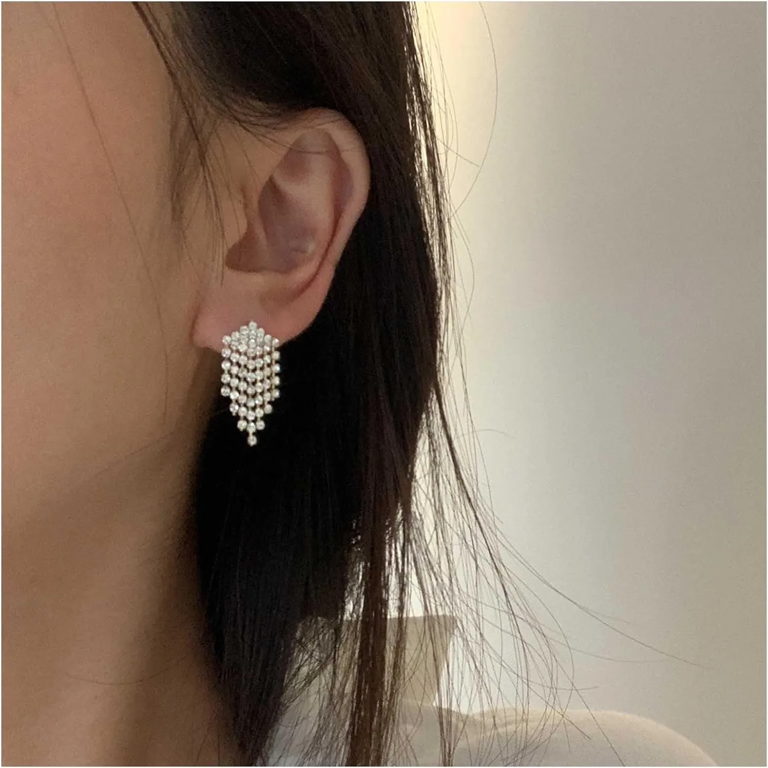 Sparkly Crystal Tassel Drop Earrings Rhinestone Chandeliers Earrings Cz Paved Tassel Earrings Gold Rhinestone Chain Dangle Earrings Wedding Jewelry for Women