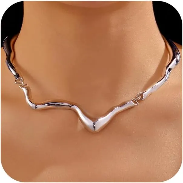 Unique Chunky Gold Liquid Metal Clavicle Choker Necklace for Women Trendy Punk Irregular Geometric Wavy Necklaces Party Rock Hip Hop Jewelry Accessories